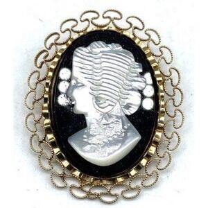 Vintage Gold Filled Cameo Brooch Pin Ornate Filigree Frame 6.2g Black & White